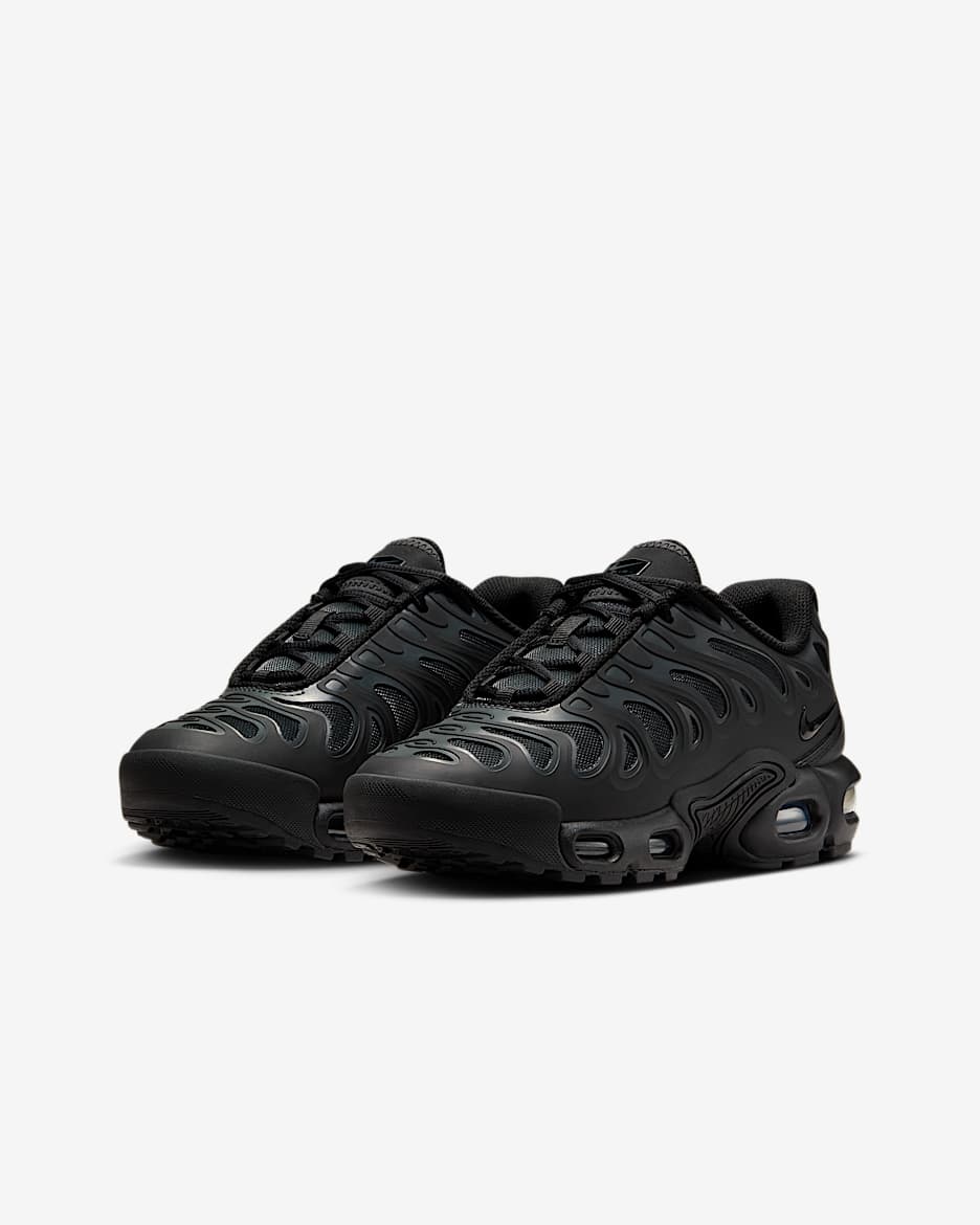 Air max plus gs triple black hot sale